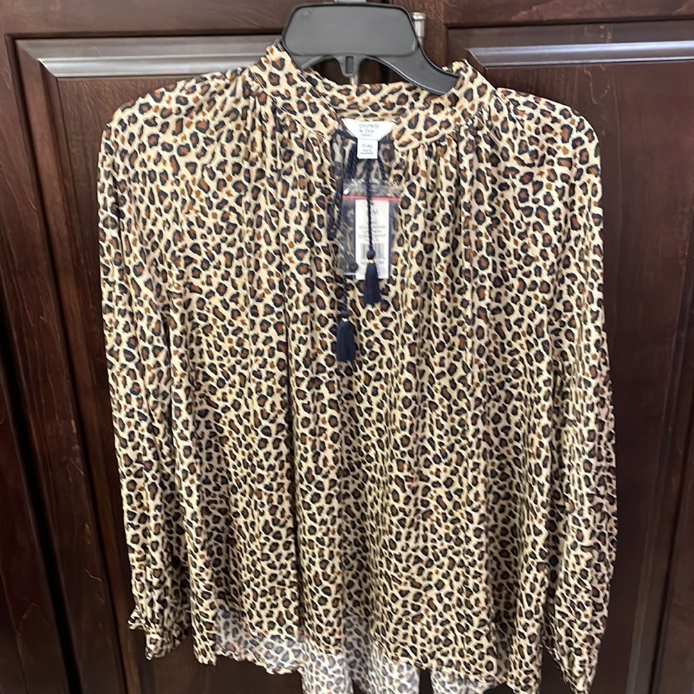 Crown and Ivy Blouse Navy and Brown print